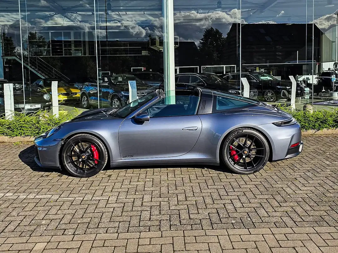 Porsche 911 Sport Chrono Targa 4 GTS Plus - Thumbnail 13