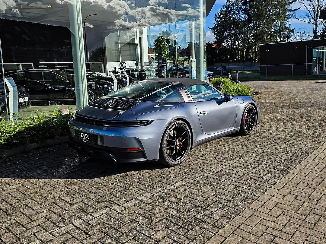 Porsche 911 Sport Chrono Targa 4 GTS Plus - Thumbnail 3