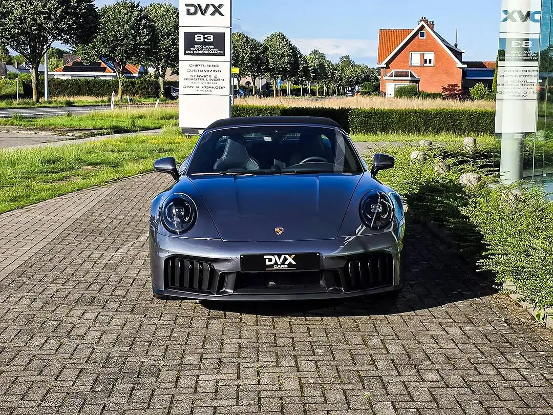 Porsche 911 Sport Chrono Targa 4 GTS Plus - Thumbnail 4