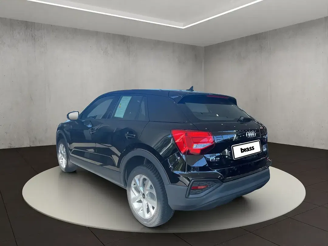 Audi Q2 30 TDI - Thumbnail 2