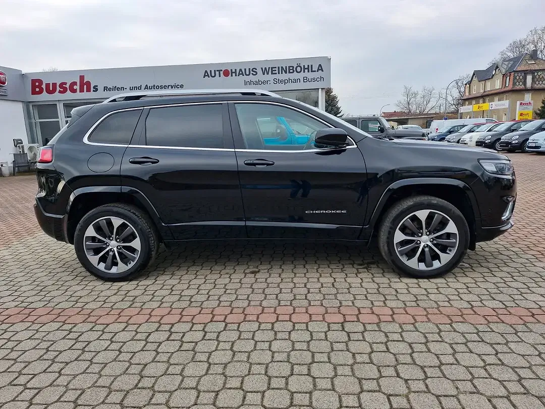 Jeep Cherokee 4x4 Overland - Thumbnail 5