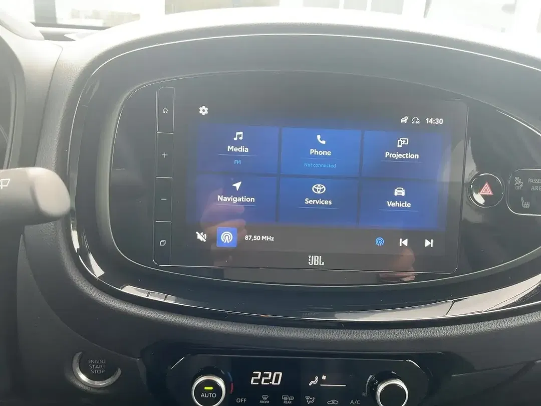 Toyota Aygo X Air - Thumbnail 14
