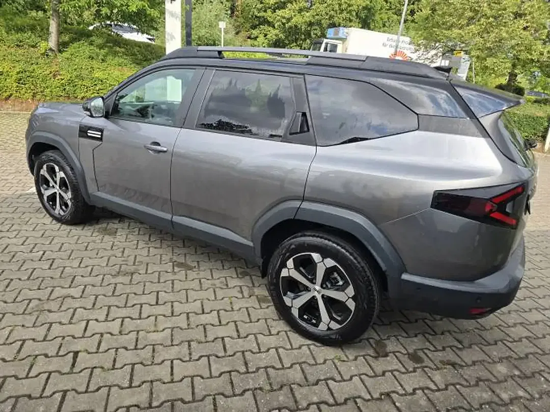 Dacia Bigster Hybrid Journey - Thumbnail 8