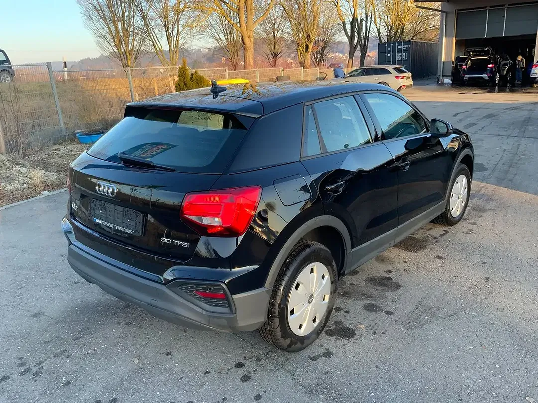 Audi Q2 30 TFSI Base - Thumbnail 6
