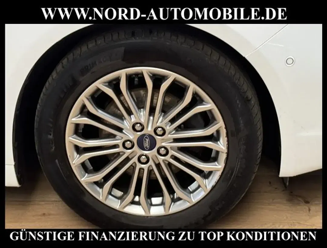 Ford Mondeo 2.0 EcoBoost Titanium - foto 12