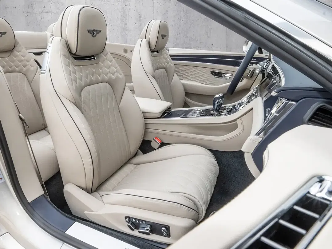 Bentley Continental GTC Azure - Thumbnail 6