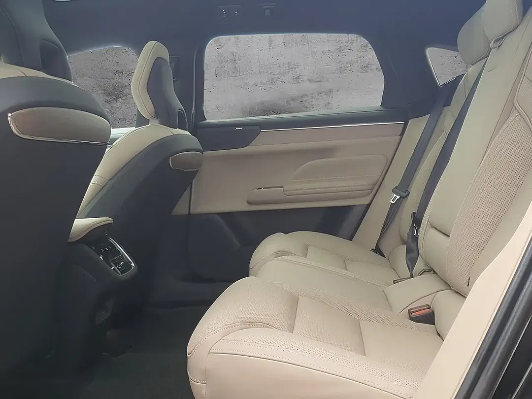 Volvo ES90 AWD Performance Ultra - Thumbnail 9