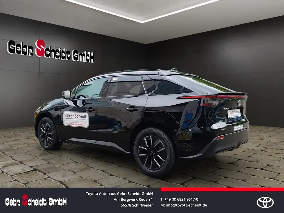 Toyota bZ4X Teamplayer - Thumbnail 3