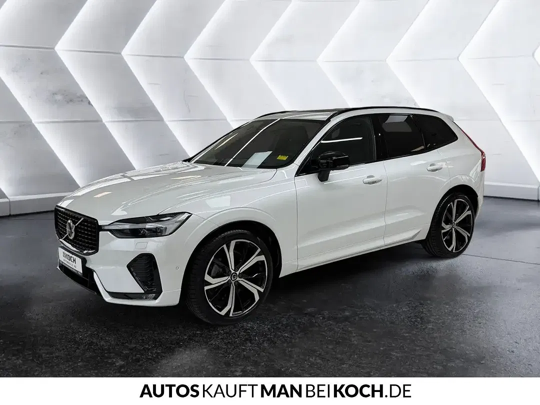 Volvo XC60 B5 AWD Ultra Dark - Thumbnail 1