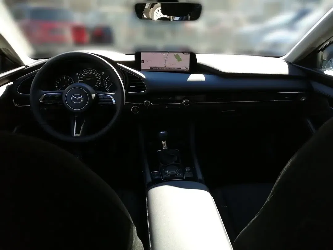 Mazda 3 Centre-Line - Thumbnail 9
