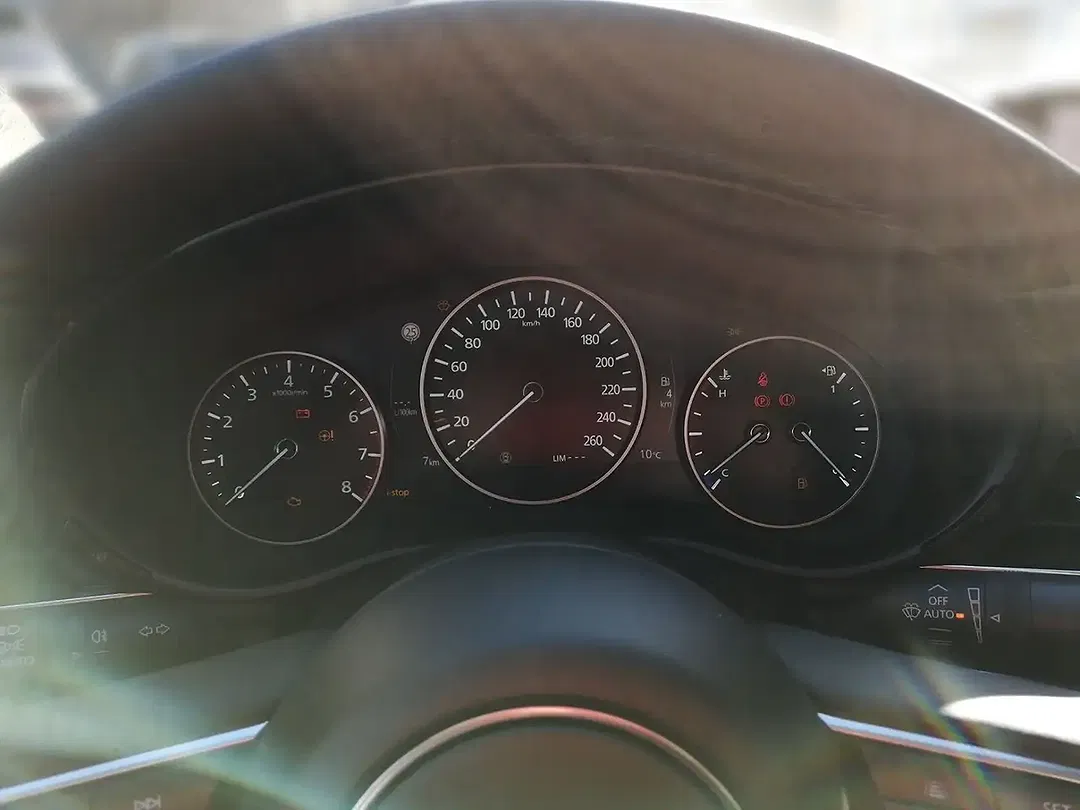 Mazda 3 Centre-Line - Thumbnail 5