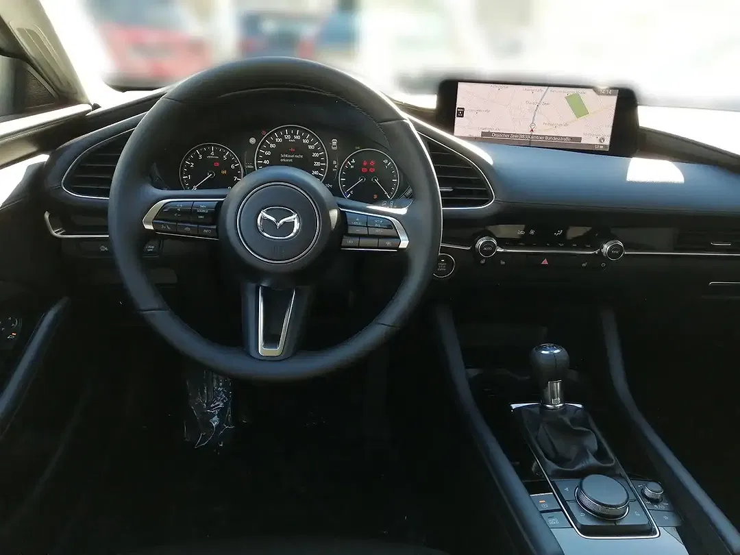 Mazda 3 Centre-Line - Thumbnail 8