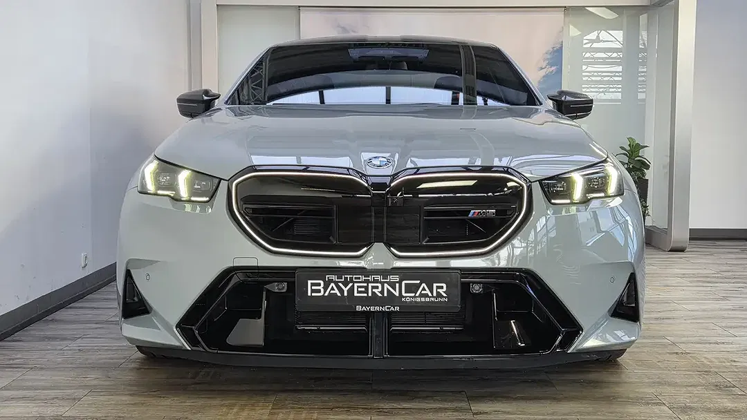 BMW M5 - foto 2