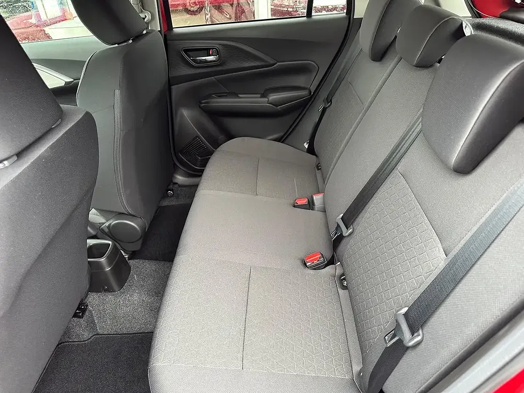 Suzuki Swift Hybrid MHEV 1.2 Dualjet Comfort+ - Thumbnail 9