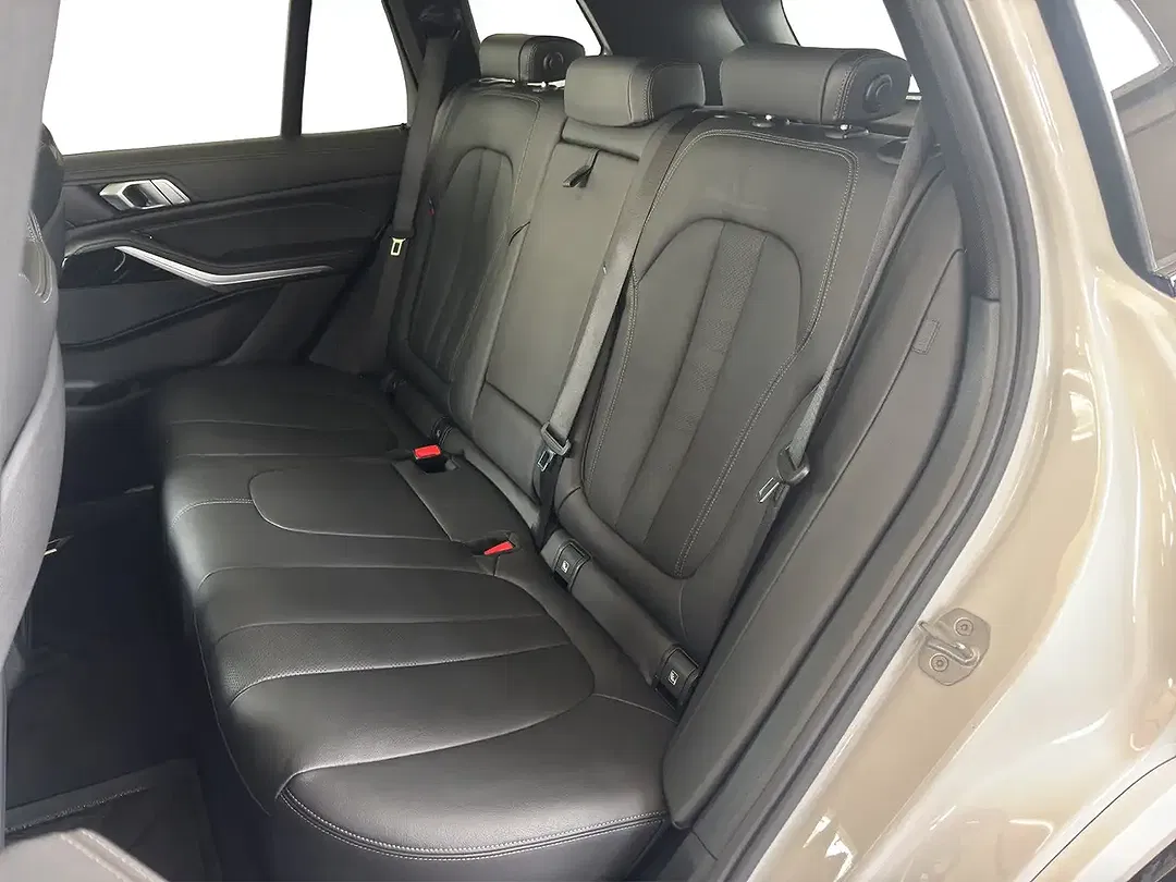 BMW X5 M - Thumbnail 6