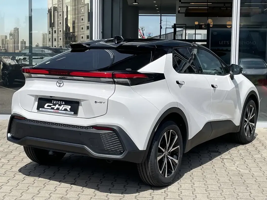 Toyota C-HR Hybrid Teamplayer - Thumbnail 4
