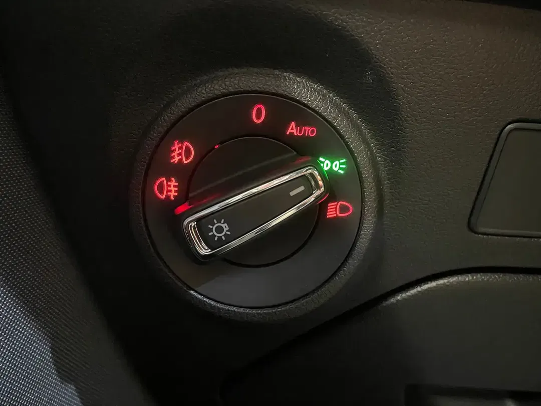 SEAT Leon Style - Thumbnail 13