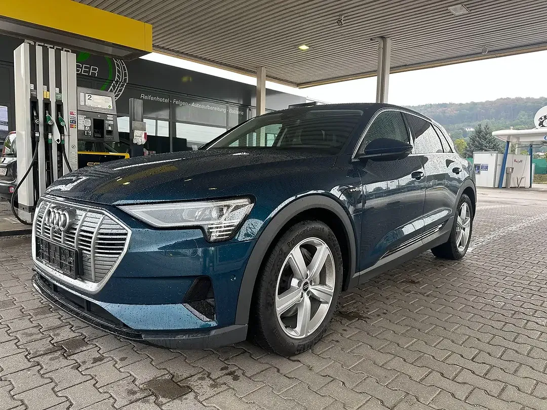 Audi e-tron 55 quattro - Thumbnail 1