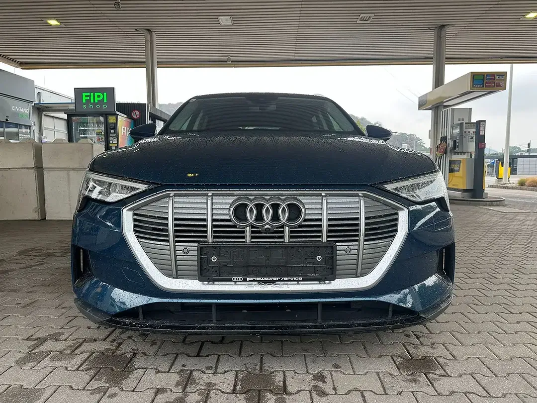 Audi e-tron 55 quattro - Thumbnail 2