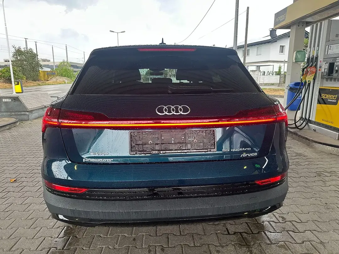 Audi e-tron 55 quattro - Thumbnail 5