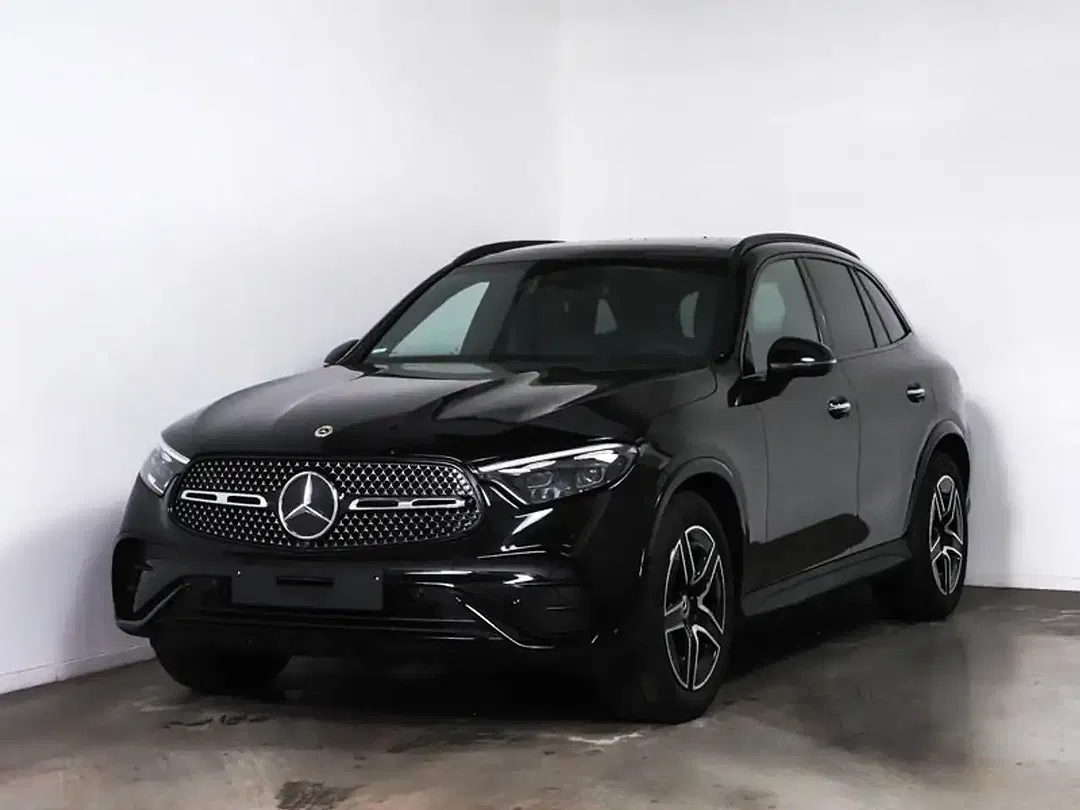 Mercedes-Benz GLC 300 4MATIC Night - Thumbnail 1