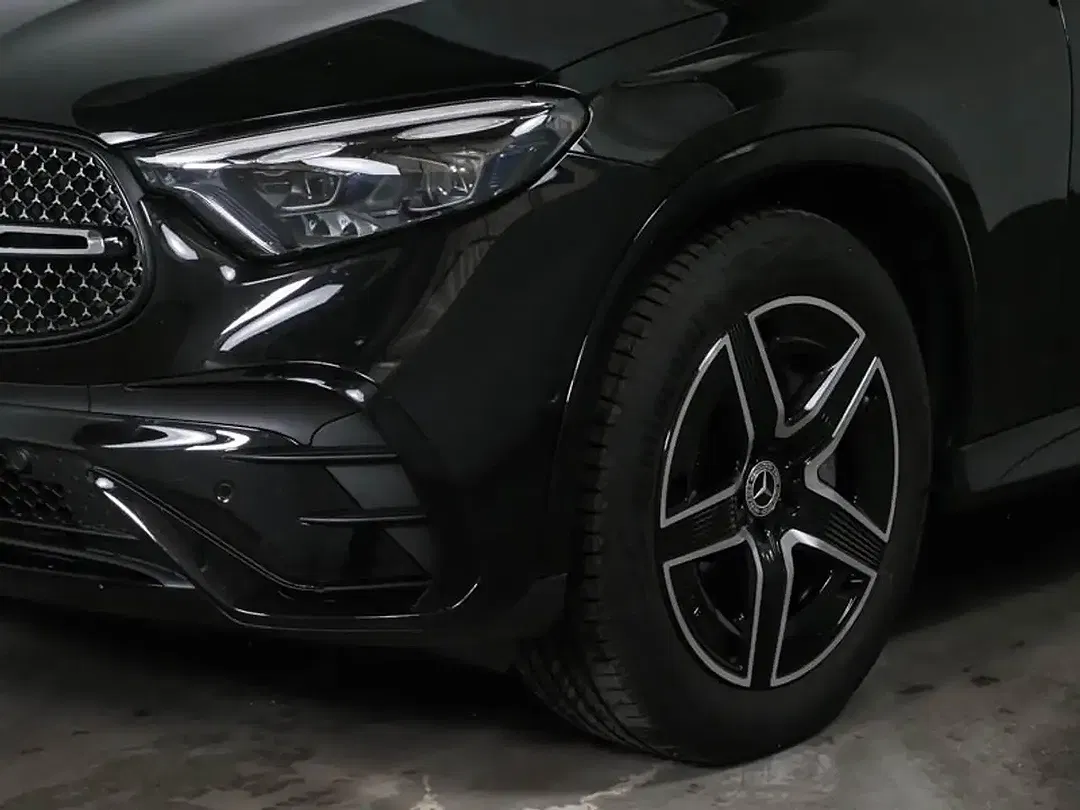 Mercedes-Benz GLC 300 4MATIC Night - Thumbnail 3