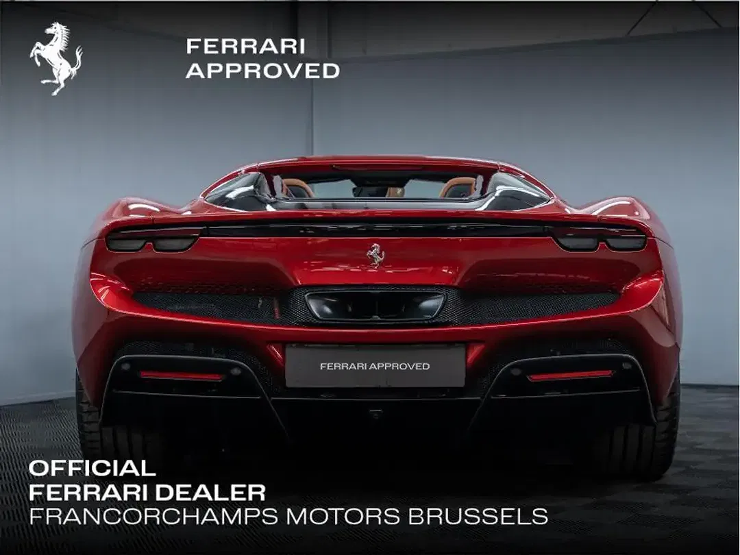 Ferrari 296 GTS - Thumbnail 4