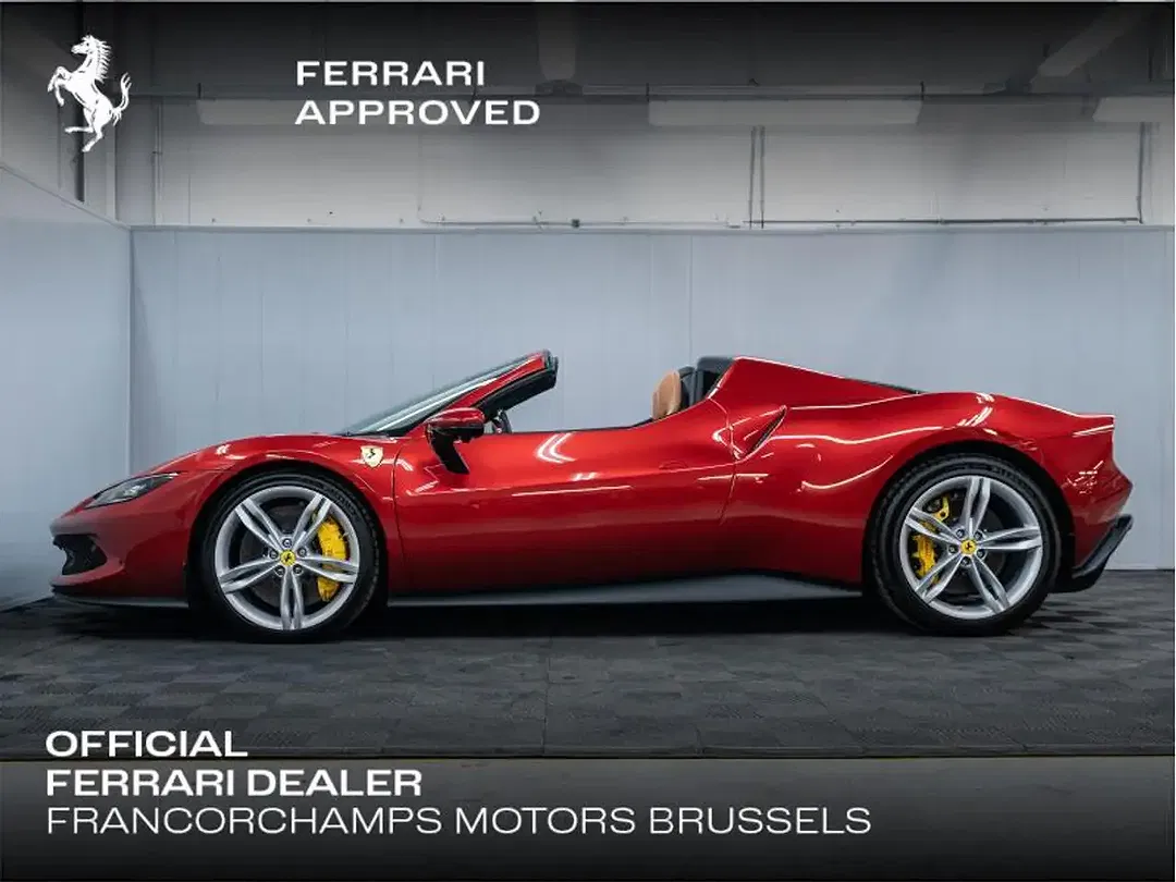 Ferrari 296 GTS - Thumbnail 6