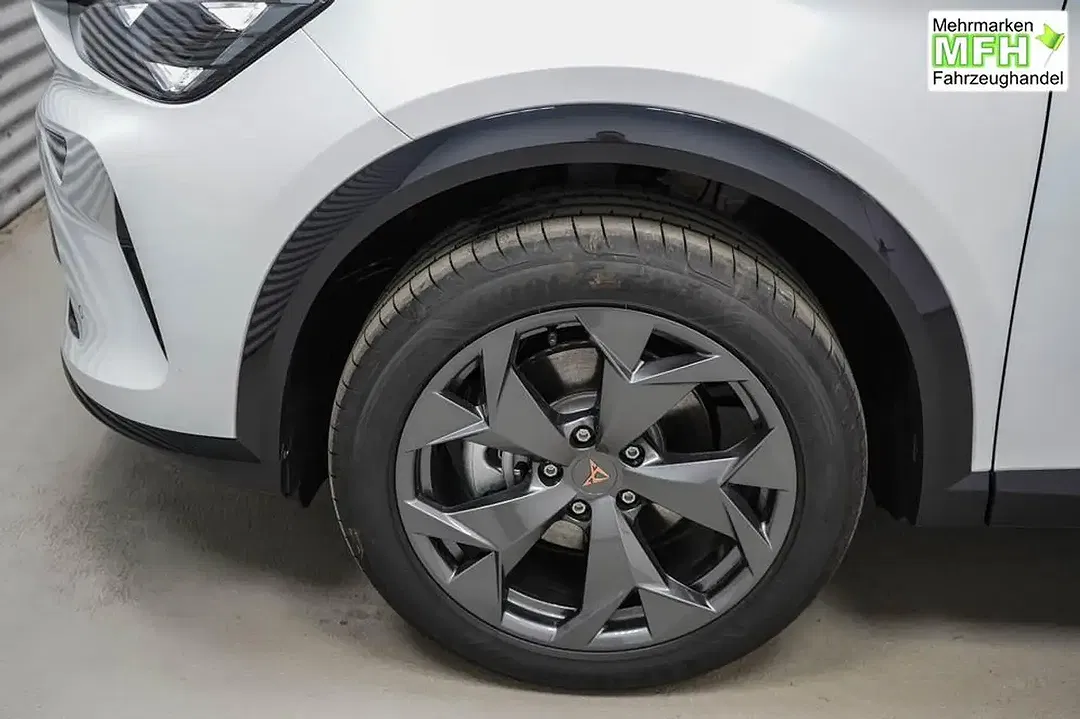 CUPRA Formentor 1.5 eTSI DSG AUT - Thumbnail 5