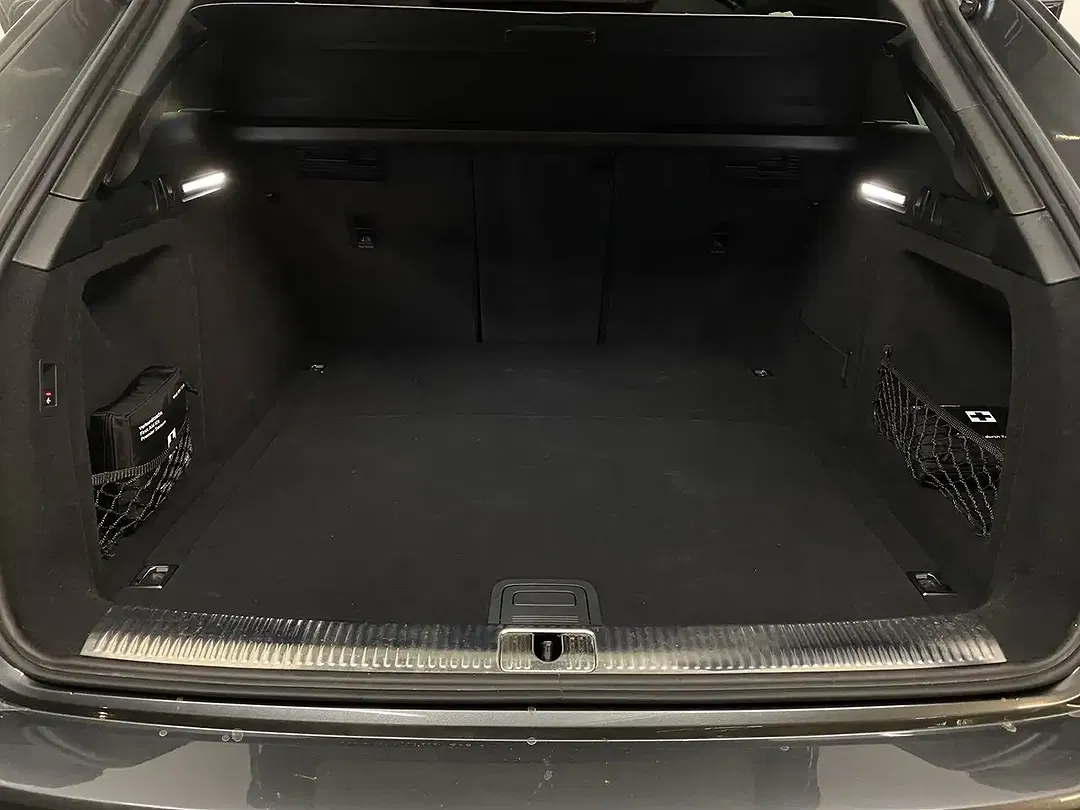 Audi A4 40 TDI quattro Avant S line - Thumbnail 14
