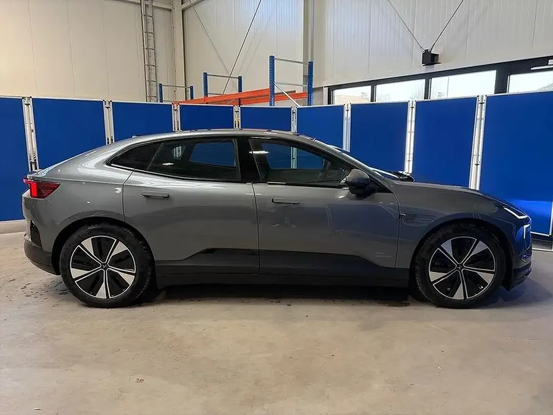 Polestar 4 100 kWh EV Long Range Pilot Plus - Thumbnail 5