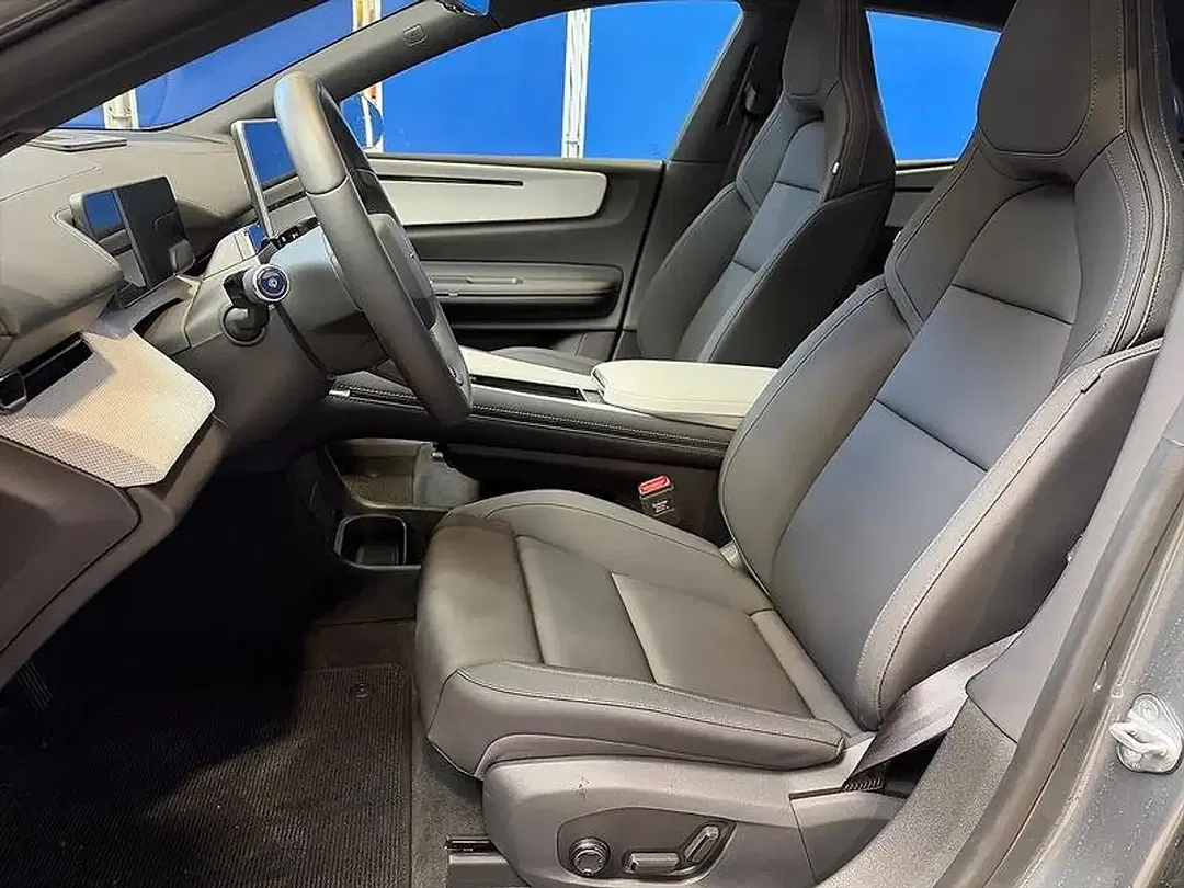 Polestar 4 100 kWh EV Long Range Pilot Plus - Thumbnail 8