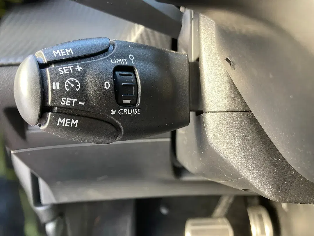 Peugeot 2008 130 BlueHDi GT - Thumbnail 13
