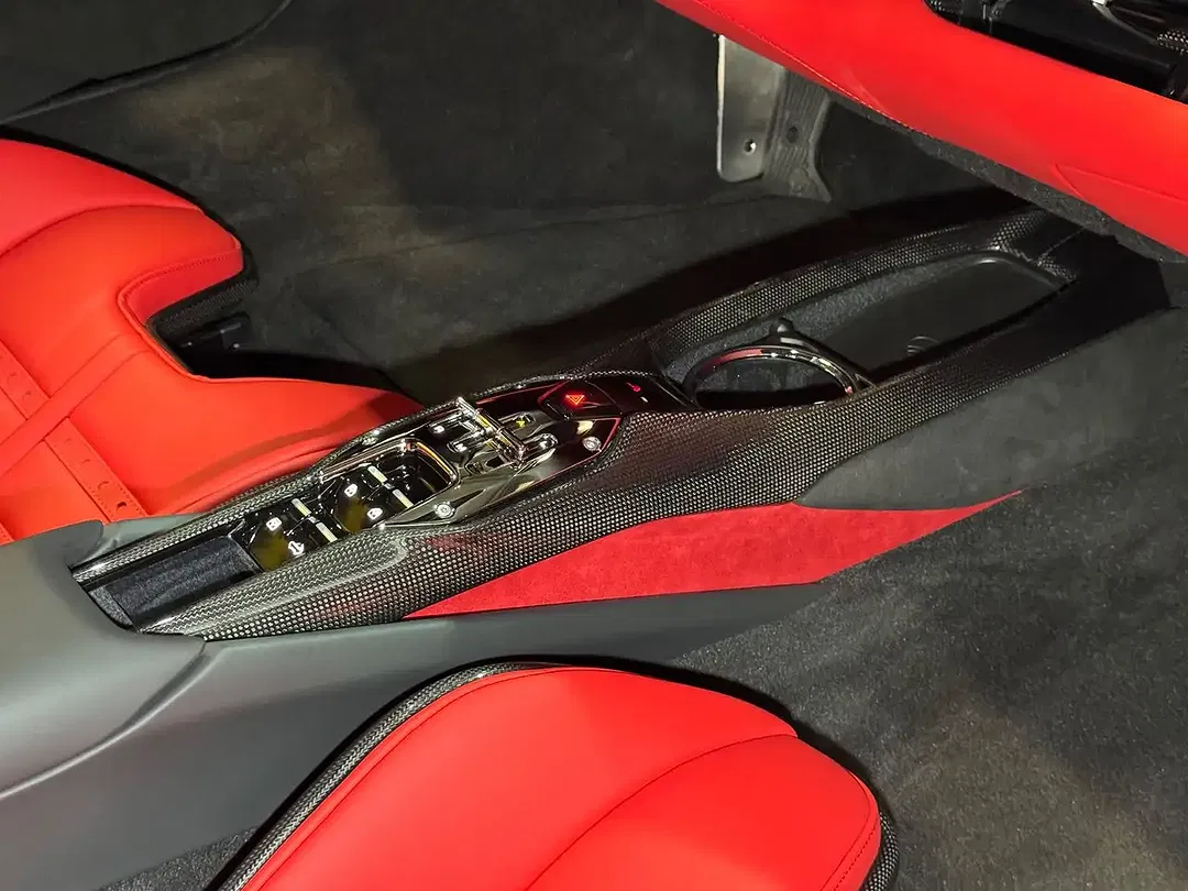 Ferrari 296 GTS - Thumbnail 28