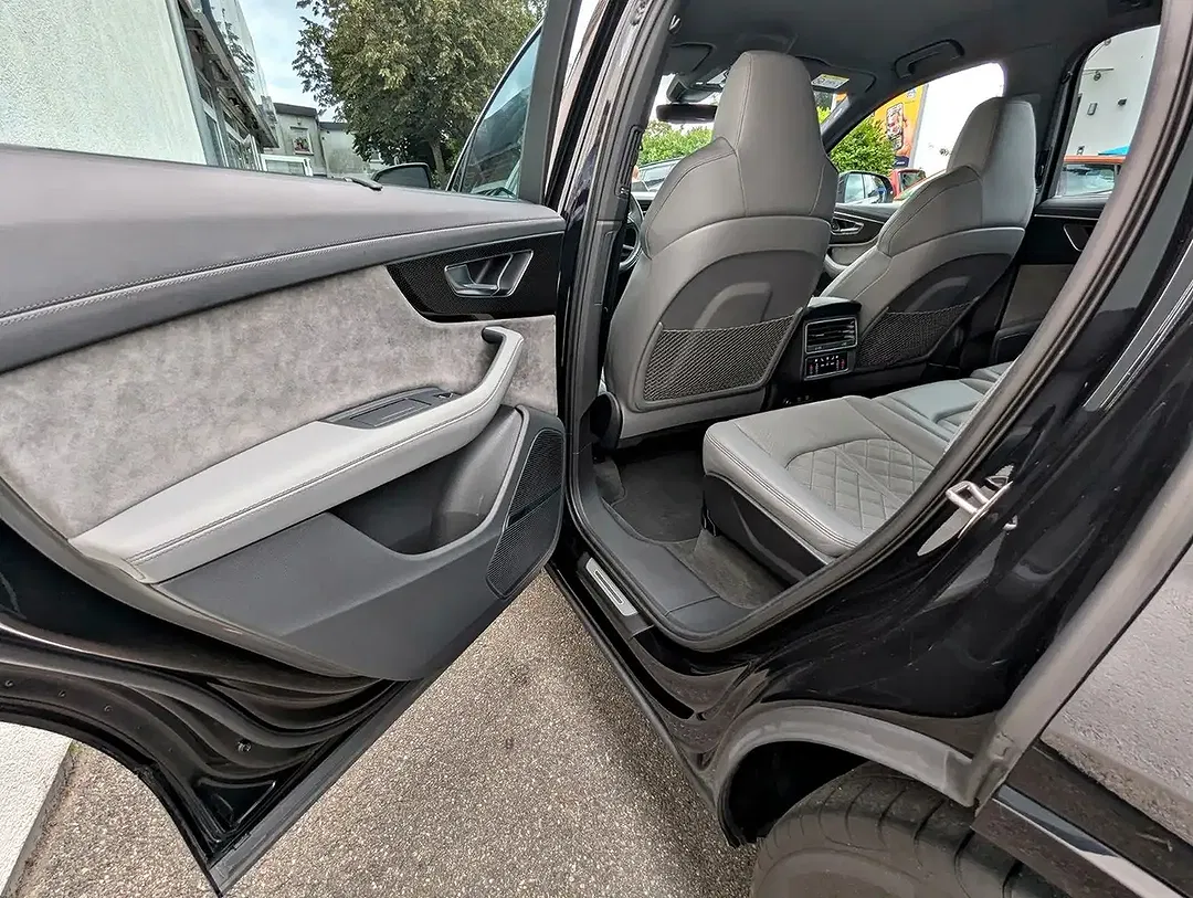 Audi SQ7 4.0 TFSI quattro - Thumbnail 28