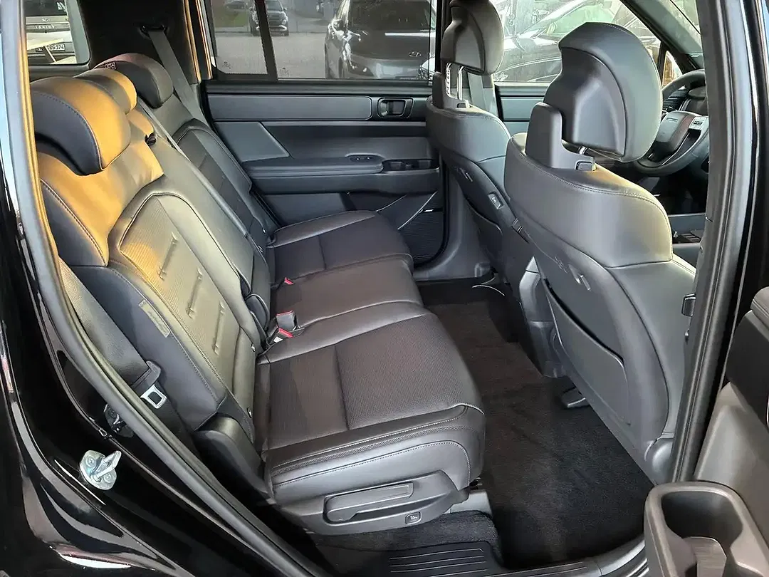 Hyundai SANTA FE PHEV 4WD Blackline - Thumbnail 13
