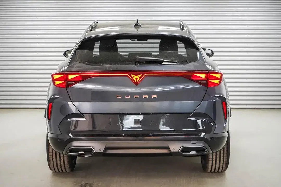 CUPRA Formentor 1.5 eTSI DSG AUT - Thumbnail 4