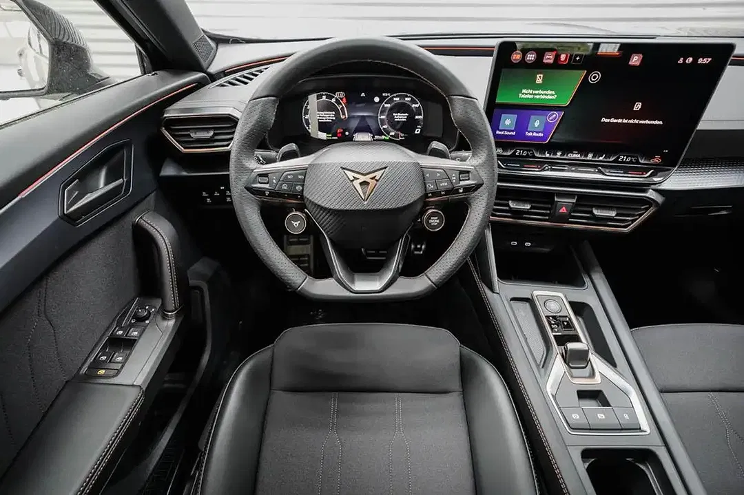 CUPRA Formentor 1.5 eTSI DSG AUT - Thumbnail 8