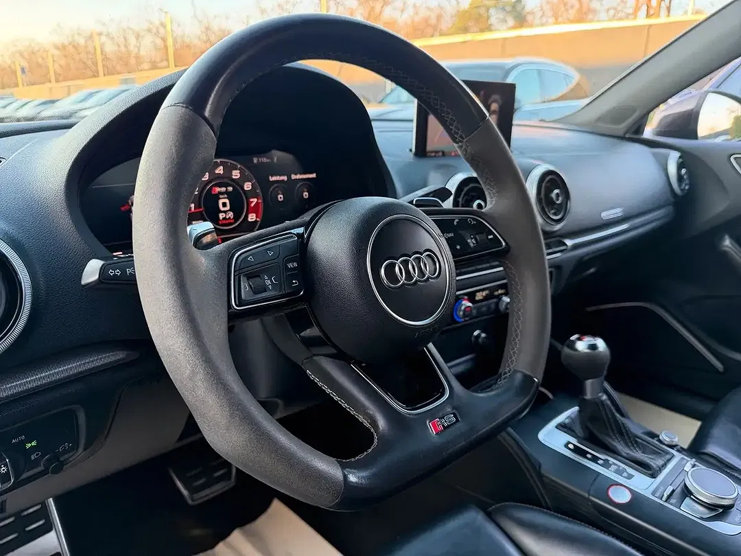 Audi RS3 quattro Matrix LED - Thumbnail 11