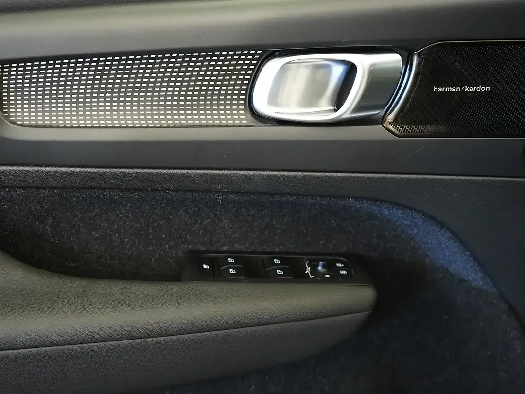 Volvo XC40 1.5 R-Design - Thumbnail 11