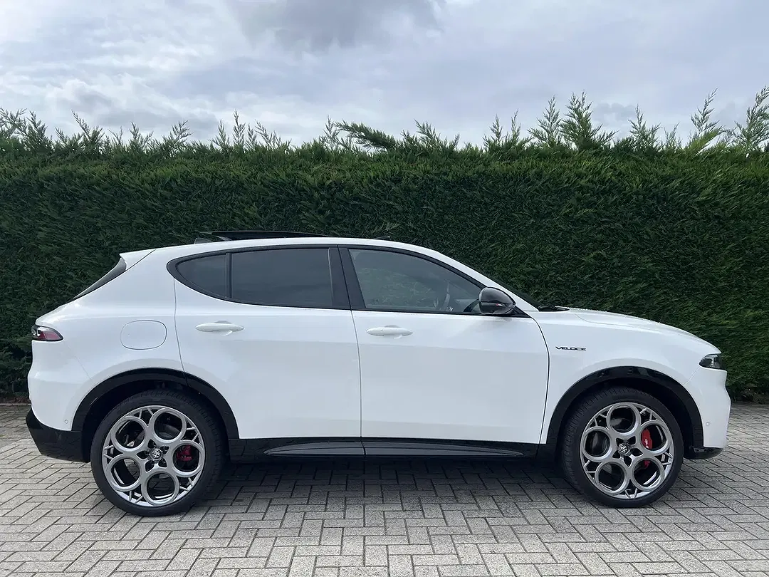 Alfa Romeo Tonale Veloce - Thumbnail 4