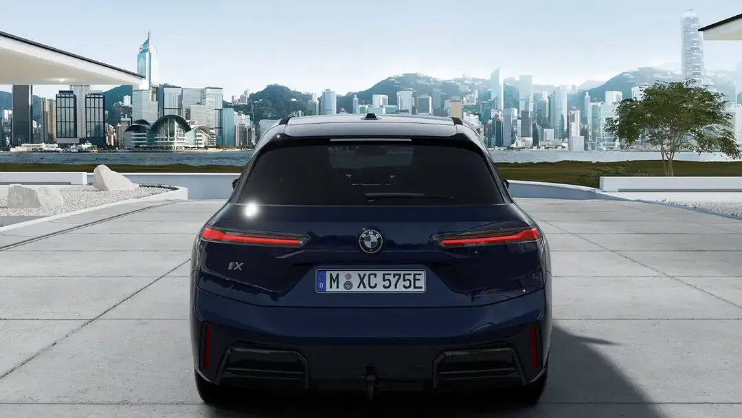 BMW iX xDrive - Thumbnail 13