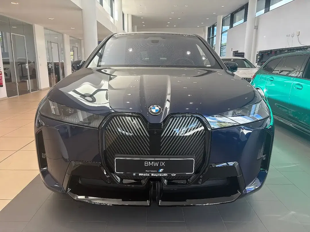 BMW iX xDrive - foto 2