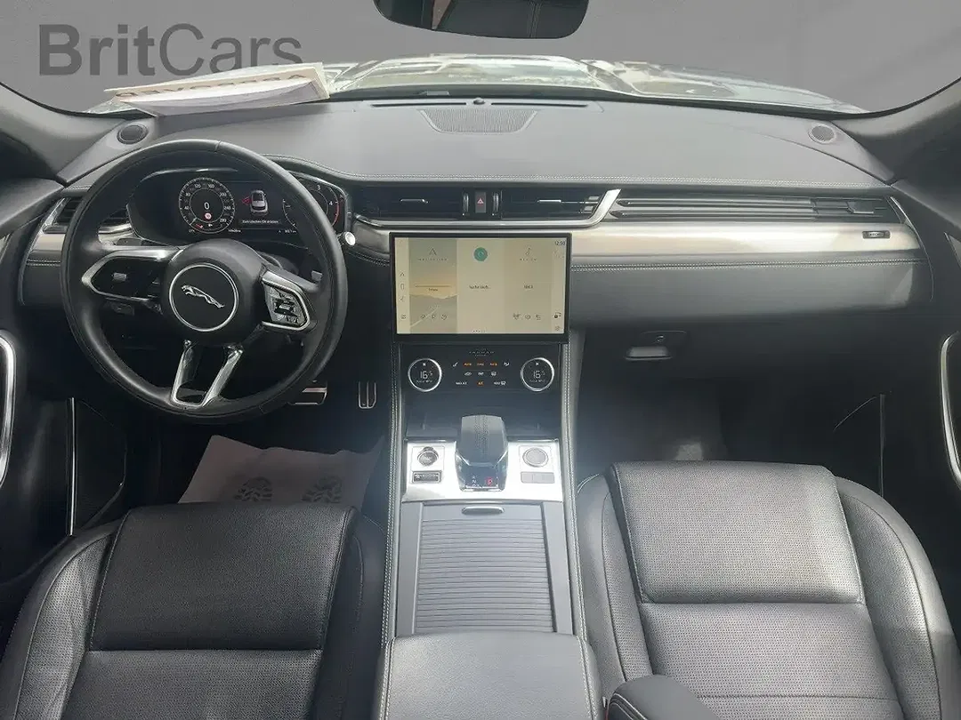Jaguar F-Pace D200 R-Dynamic SE - Thumbnail 9