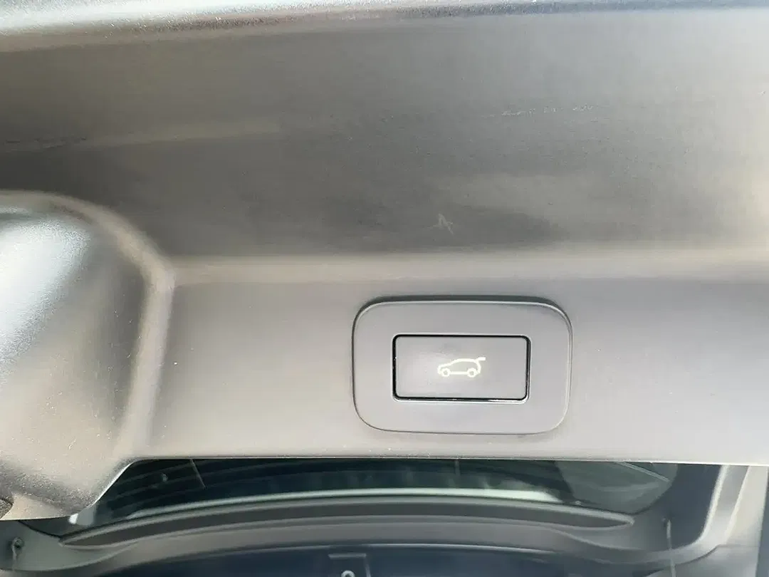 Jaguar F-Pace D200 R-Dynamic SE - foto 13