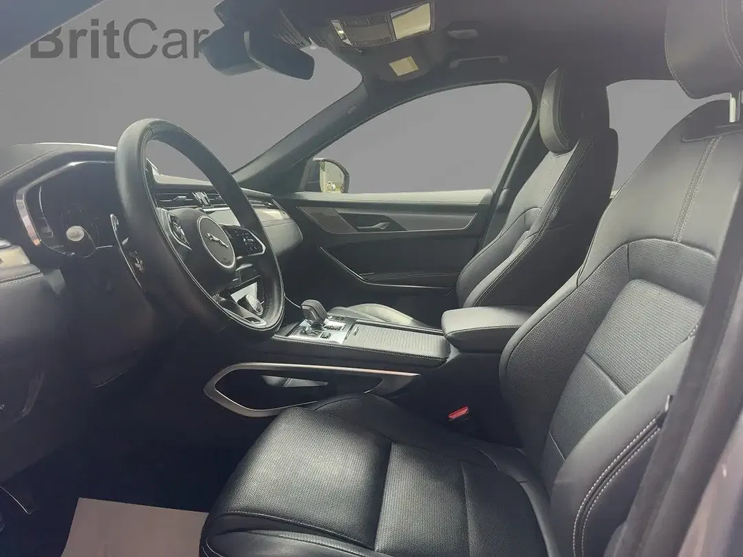 Jaguar F-Pace D200 R-Dynamic SE - Thumbnail 7