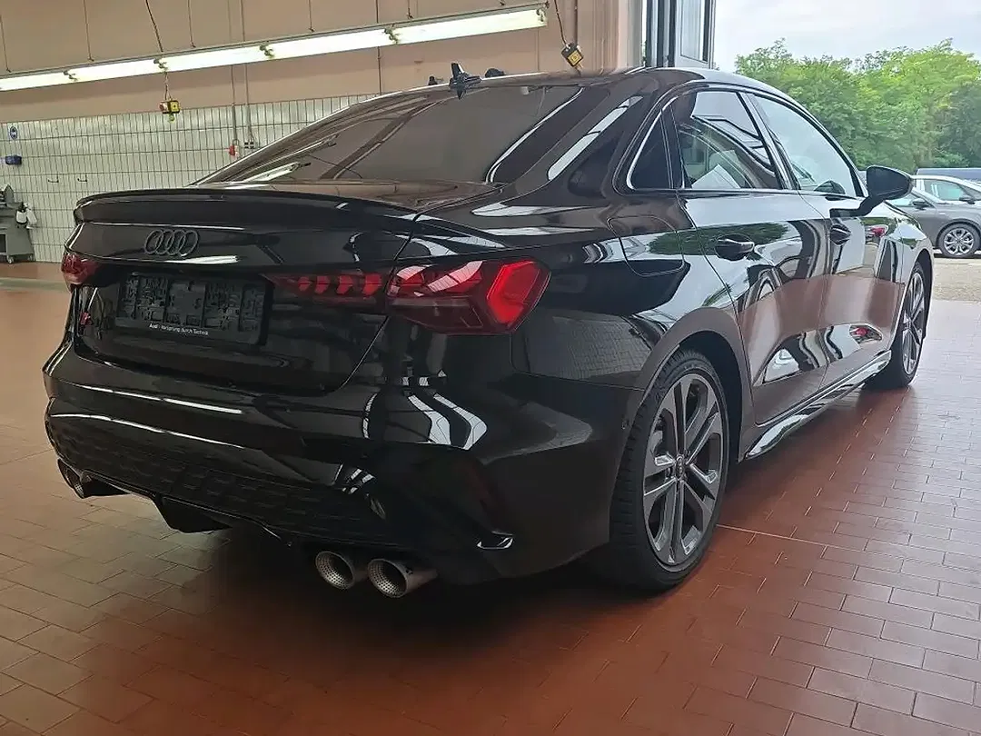 Audi S3 - Thumbnail 5