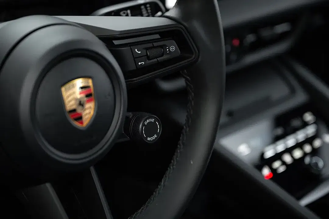Porsche Macan Performance - Thumbnail 12