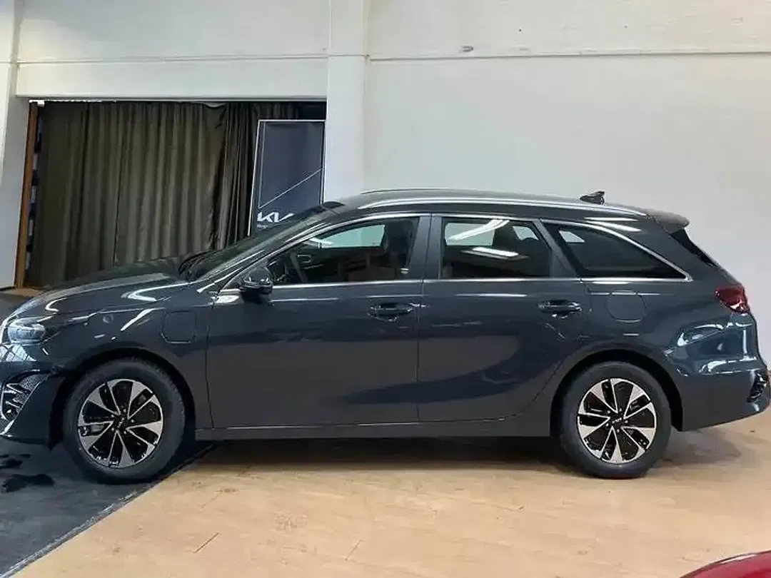 Kia Ceed SW / cee'd SW 1.6 PHEV DCT Spirit - Thumbnail 6
