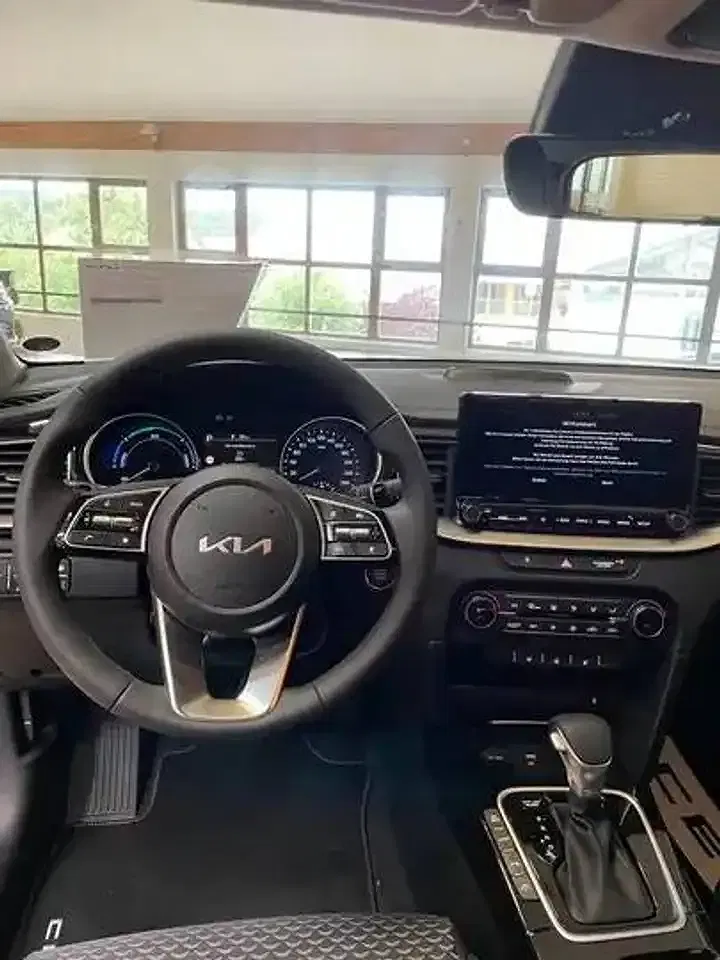 Kia Ceed SW / cee'd SW 1.6 PHEV DCT Spirit - Thumbnail 9